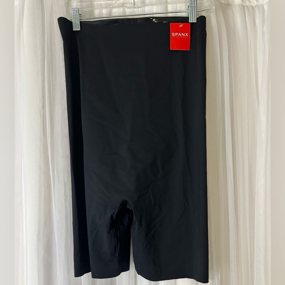 NWT SPANX Black Mid-Thigh High-Waisted Shapewear